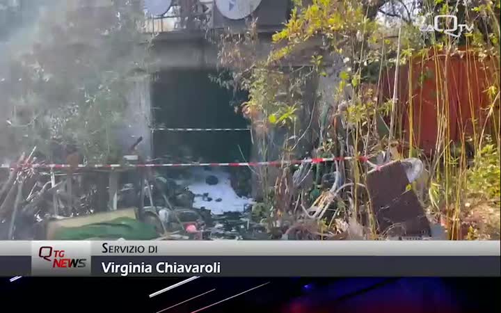 DOMATO INCENDIO DI UNA RIMESSA AGRICOLA