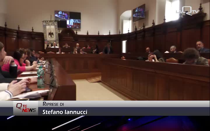Consiglio comunale L'Aquila conferita cittadinanza onoraria alla Croce Rossa Italiana