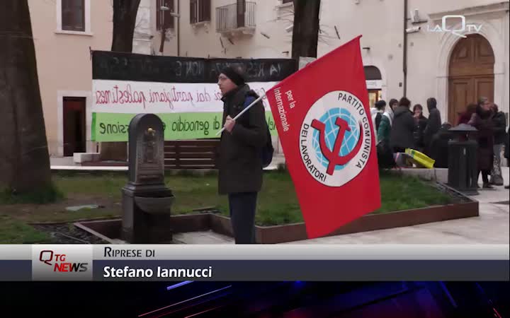 In centro a L'Aquila il presidio pro Palestina a difesa della popolazione 