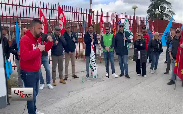 Stipendi da fame, i lavoratori Marelli tornano in piazza per i colleghi di Albasan